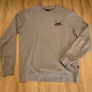 Men’s Globe Sweatshirt